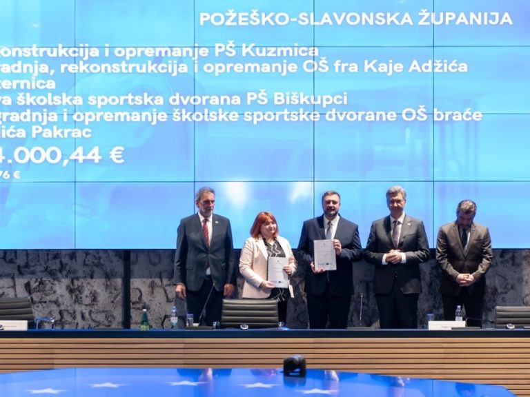 Potpisivanje ugovora za unapređenje osnovnoškolskog obrazovanja