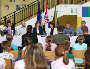 Potpisivanje ugovora za izgradnju sportske dvorane PŠ Prekopakra
